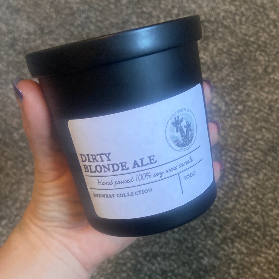 Dirty blonde candle
